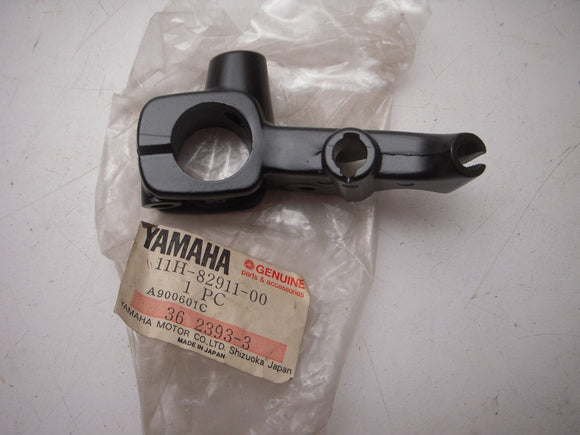 11H-82911 PERCH LEVER SWITCH NOS YAMAHA 1982-83 XZ550 VISION (RED102)