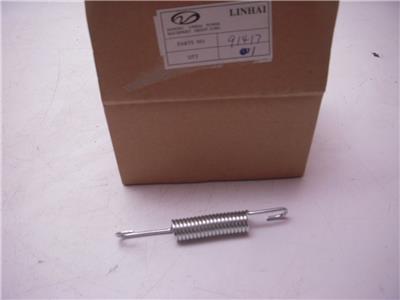 91417 NOS LINHAI MADE IN CHINA SCOOTER PART # 91417 SPRING (JTOP)