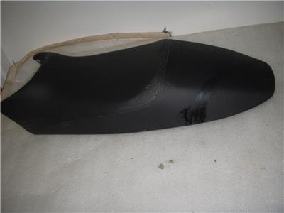 DUCATI 2001-06 MONSTER 900 SEAT SADDLE used DUC-204 (G6)