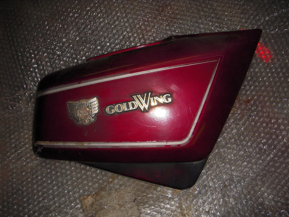 1984-87 Honda GL1200 1200 GOLDWING used Right Side Cover 102317-86 (F4)