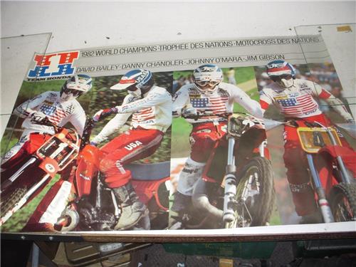 1982 WORLD CHAMPIONS TEAM HONDA BAILEY CHANDLER OMARA GIBSON POSTER USED PO-113 COLLECTIBLE (f17)