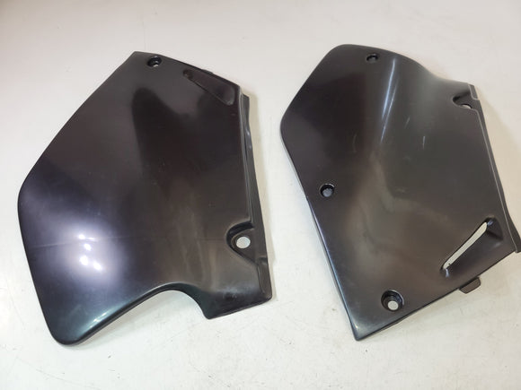 12-305-33 UFO SIDE COVER SET HONDA CR125 NEW (8824-11 O1)