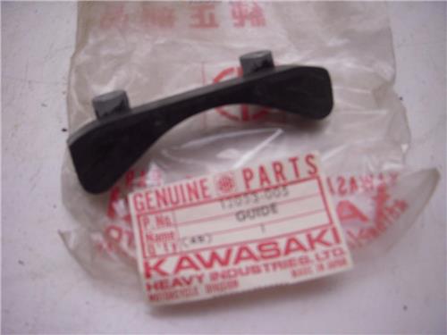 12053-005 CHAIN GUIDE KAWASAKI NOS 1980-83 KZ400 KZ440 (red116)