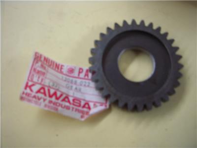 13068-022 1971-75 F8 250 F9 350 Kawasaki NOS KICK STARTER GEAR (red128)