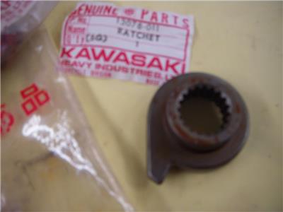 13078-011 1973-79 Z1 KZ900 KZ1000 Kawasaki NOS KICK STARTER RATCHET GEAR (red128)