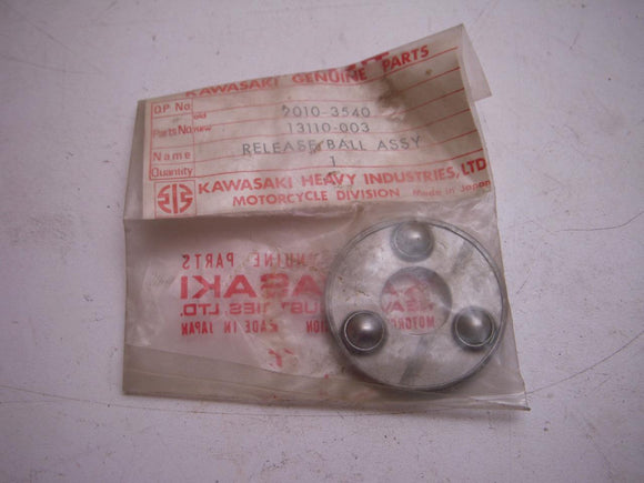 13110-003 1967-71 SAMURAI A1 AVENGER A7 KAWASAKI NOS THRUST BALL ASSEMBLY (red150)