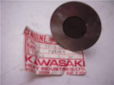 13116-022 1973-83 Z1 KZ900 KZ1000 CLUTCH SPRING PUSHER KAWASAKI NOS (red150)