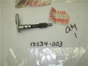 13234-003 1974-83 KD125 KE125 KS125 NOS KAWASAKI CLUTCH RELEASE SHAFT (red123)