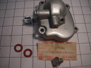 14075-002 1967-76 C2SS C2TR KV100 G4TR NOS Kawasaki LEFT ENGINE COVER CAP ASSEMBLY (RED105)