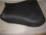 1994-97 ZX900 ZX900B KAWASAKIA FRONT DRIVER SEAT SADDLE USED 53001-1724A (L19)