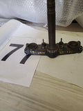 1982 IT175 YAMAHA LOWER TRIPLE TREE SUSPENSION USED WTREE-77 (Q5-BIN)