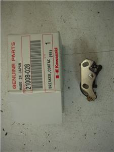 21008-028 1977-80 KZ1000 1000 NOS KAWASAKI RIGHT BREAKER POINT (red128)