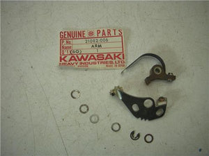 21082-006 1968-70 F3 BUSHWHACKER NOS KAWASAKI CONTACT POINTS (red116)