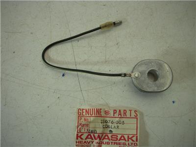 23076-005 1969-80 Z1 H1 H2 S1 S2 S3 Triple KZ900 KZ1000 HEADLIGHT SIGNAL COLLAR NOS KAWASAKI (red116)