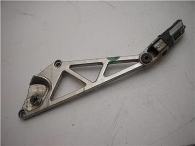 SPORT 1984 HONDA VF700F INTERCEPTOR USED LEFT REAR PEG MOUNT 51816-25 (A26-27)