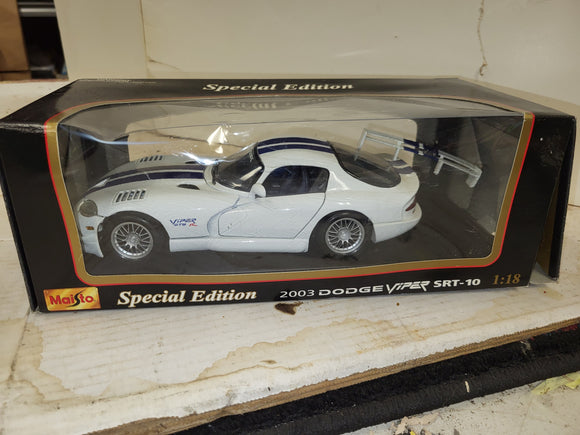 2003 DODGE VIPER STR-10 1:18 WHITE MAISTO SPECIAL EDITION NEW Collectible Toy (92424-26 ts-wire3c)