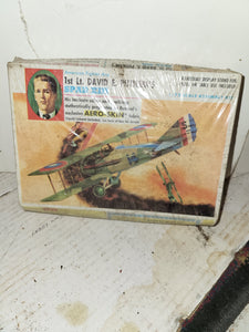 1st Lt David E Putman SPAD XII model new sealed Revel Model package toy (9324-29 ts-wire2b)