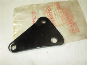 32030-021 1972 H2 KH750 TRIPLE NOS KAWASAKI FRAME ENGINE MOUNT PLATE (RED119)