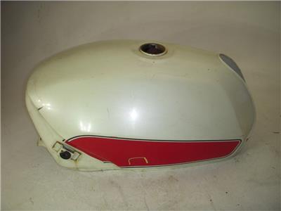 1983 GS750ESD 750 SUZUKI Fuel Gas Tank used WT-351 (DONN A14)