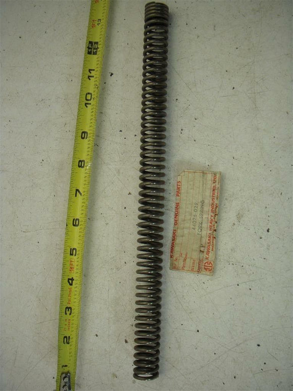 44026-029 (2) 1967-69 C2TR C2SS ROADRUNNER NOS KAWASAKI FRONT SHOCK SPRING (red116)