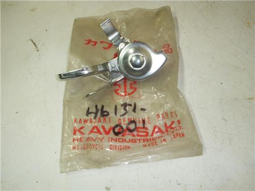 46131-001 1970-76 G4TRC KV100 KAWAWASKI OEM NOS HANDLEBAR CHANGE LEVER (red123)