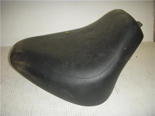 1998-04 XVS650 V-STAR CUSTOM 650 YAMAHA FRONT DRIVER SEAT SADDLE USED 4VR-A (KZ-CHECK)