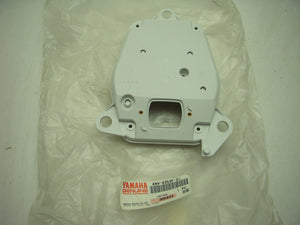 4WM-8352F GAUGE HOUSING NOS YAMAHA 1999 XV1600 ROADSTAR (RED102)