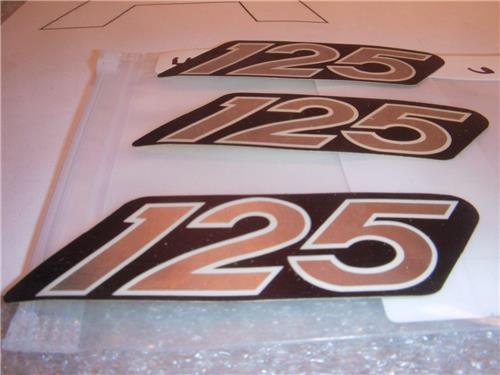 1969 125 AT1 YAMAHA VINTAGE SIDE COVER STICKERS NOS EMBLEMS FO-630 (A5)