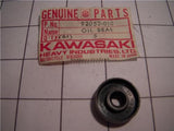 92052-010 1971-78 F6 F7 KE175 KD175 NOS KAWASAKI CLUTCH OIL SEAL (red105)