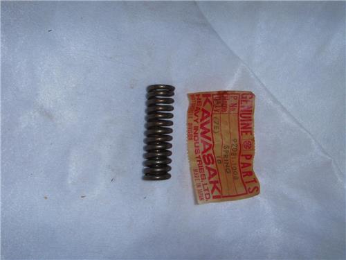 92081-1008 CAM TENSIONER SPRING NOS KAWASAKI 1980-84 KZ750 G K M (red123)