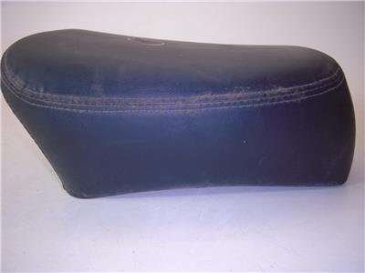 1987-88 VT1100C 1100 SHADOW HONDA REAR PASSENGER SEAT SADDLE USED MM8-B (hon- check)