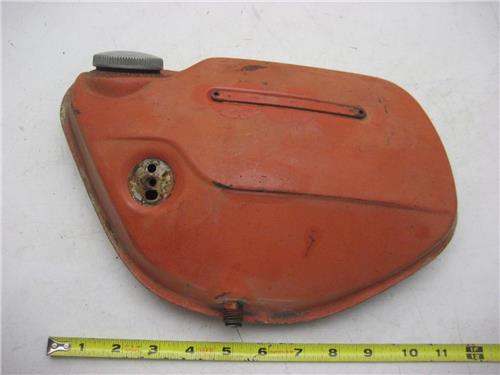 Suzuki T250 T 250 Oil Tank and Cap Right Side Cover used 102816-08 (a28)