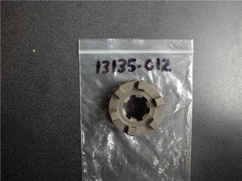 13135-012 1971-75 F6 125 F7 175 NOS Kawasaki 4TH GEAR OUTPUT (RED718)