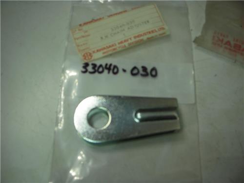 33040-030 1968-70 F3 175 F4 250 CHAIN ADJUSTER NOS KAWASAKI (RED718)