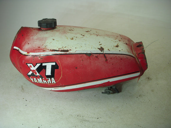 1982 XT550 550 YAMAHA USED FUEL GAS TANK SWT-008
