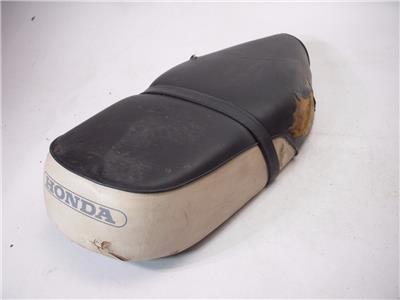 Vintage 1962-70 Honda CA100 Vintage Seat Saddle Step Through USED ST389 (U3)