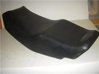 1982-83 VF750S V45 SABRE 750 HONDA USED SEAT SADDLE MB0-E (check-a)