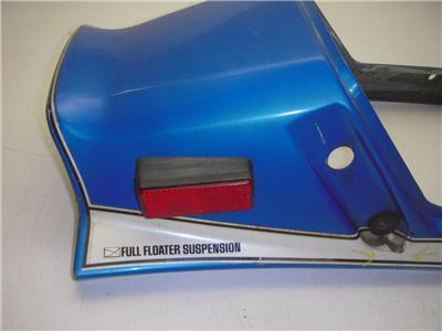 1983 GS550ESE SUZUKI REAR TAIL SECTION BLUE WHITE Used SSB-13 (B-CHECK)