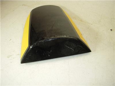 2001-03 GSXR600 GSXR750 600 750 SUZUKI REAR SEAT COWL COVER (35F) Used SSB-99 (B-CHECK)